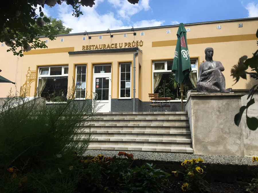 Vchod do restaurace